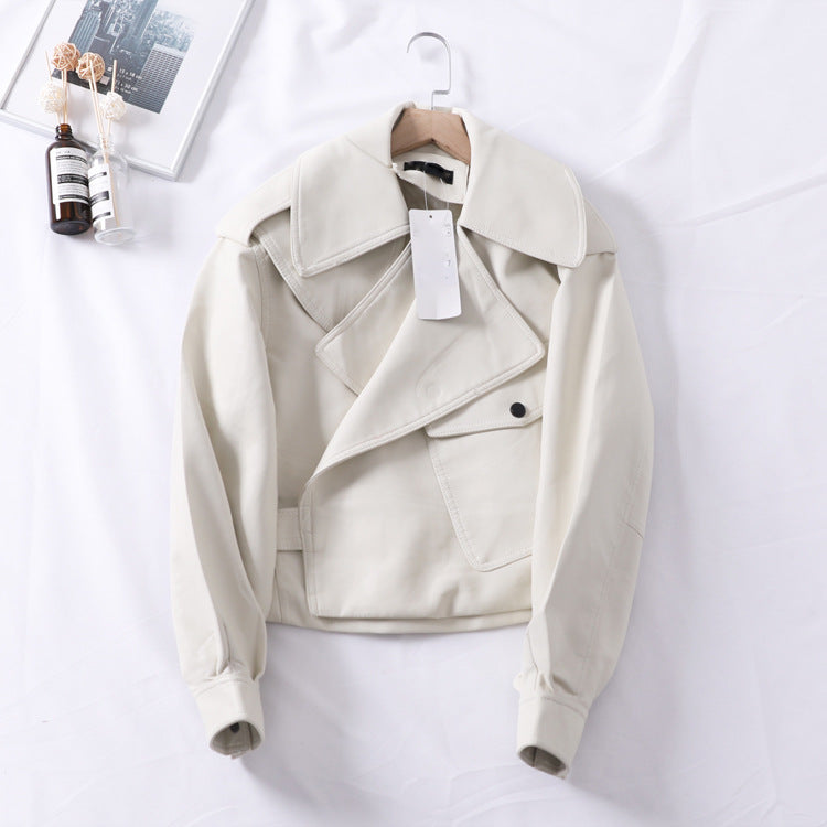 Cazadora cropped efecto piel LOU