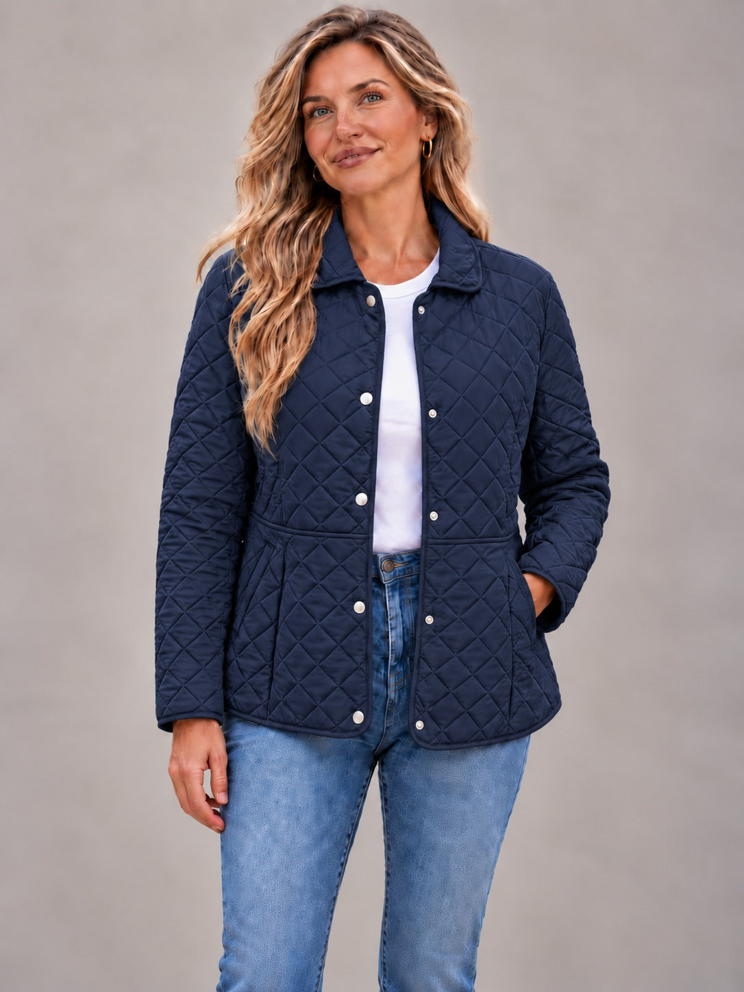 Chaqueta acolchada Carmen en color azul marino